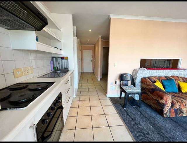 1 BEDROOM APARTMENT FOR SALE IN TOWNSEND ESTATE